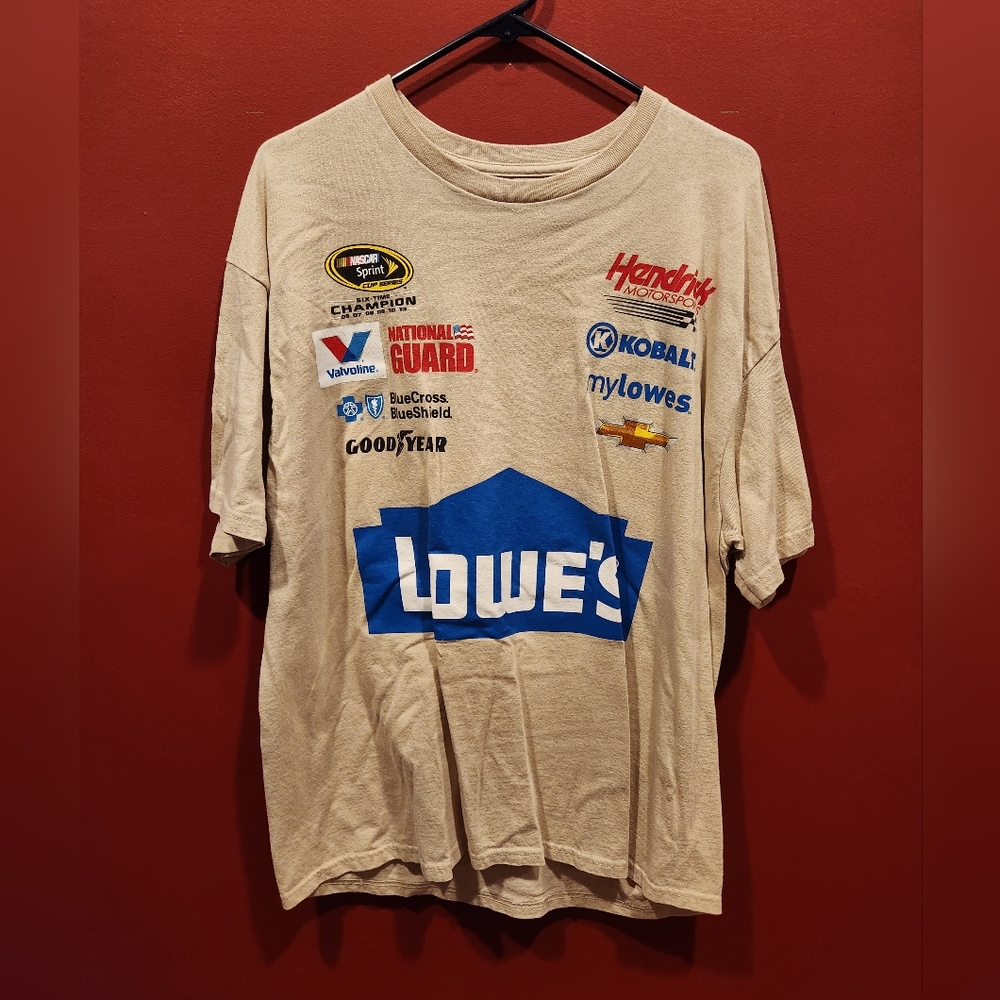 Mens extra large nascar jimmie johnson short sleeve shirt